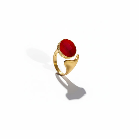 Alison Mariot Erythea ring in 18K gold vermeil with natural red ruby