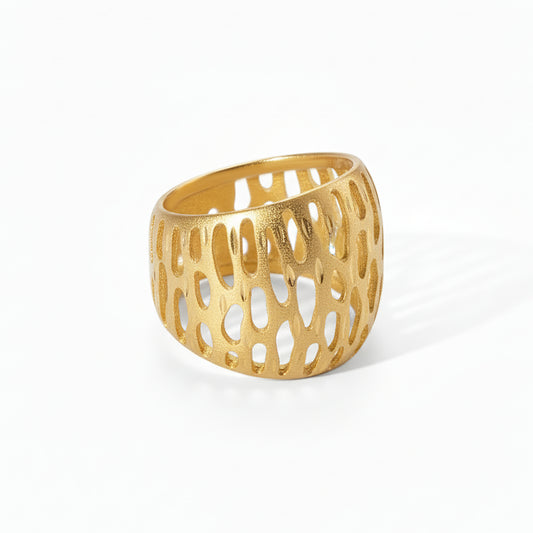 Alison Mariot Photea Tholos openwork ring in 18K gold vermeil