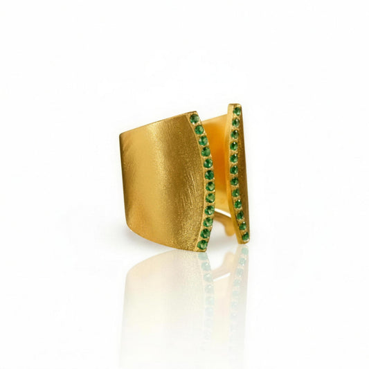Alison Mariot Selenis ring in 18K gold vermeil with green Swarovski crystals