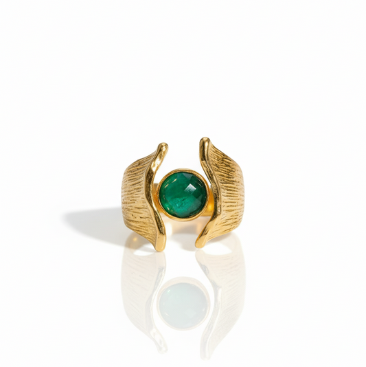 Alison Mariot Olenia ring in 18K gold vermeil with natural green apatite