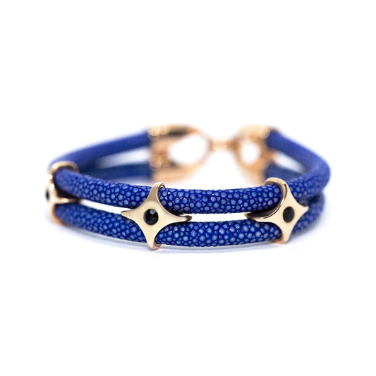 Alison Mariot bracelet in genuine blue stingray leather with a crystal-set star in rose gold PVD
