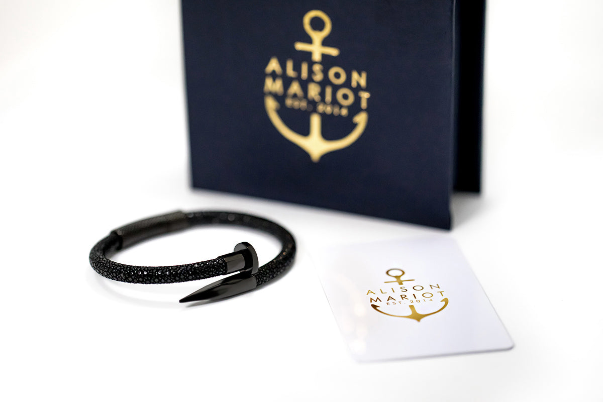 Dark Luxury Stingray