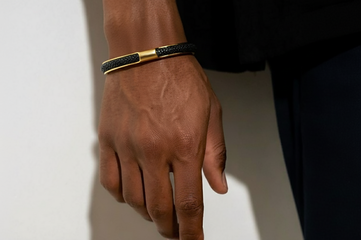Alison Mariot Stingray Bangle in genuine stingray leather with 18K gold PVD — alternate view