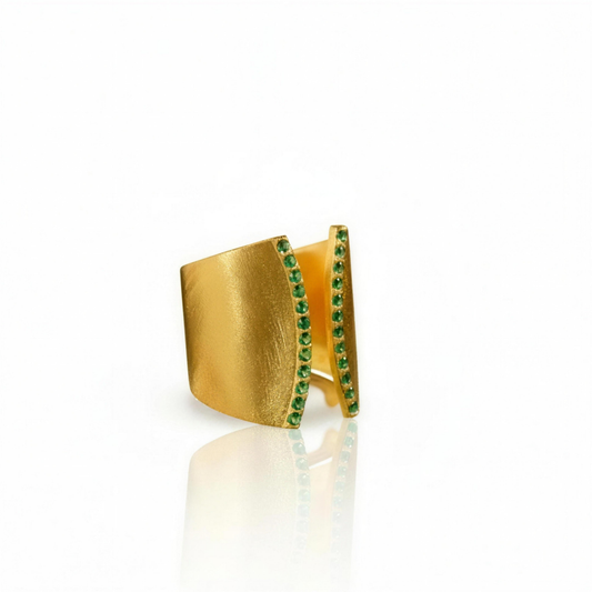 Alison Mariot Selenis ring in 18K gold vermeil with green Swarovski crystals