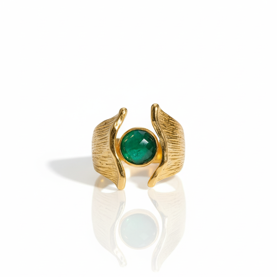 Alison Mariot Olenia ring in 18K gold vermeil with natural green apatite