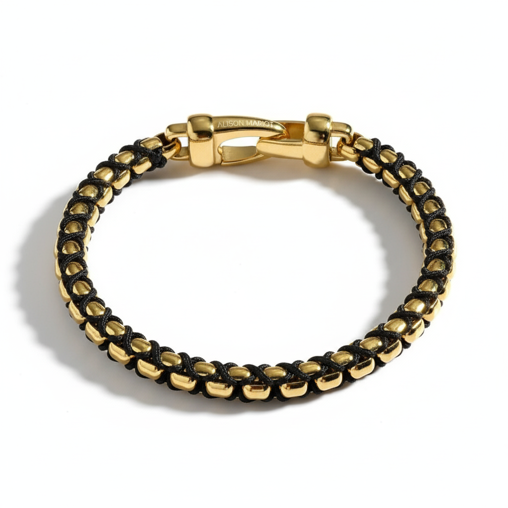 Alison Mariot Luxe Neo chain bracelet in 316L steel with 18K gold PVD — alternate view