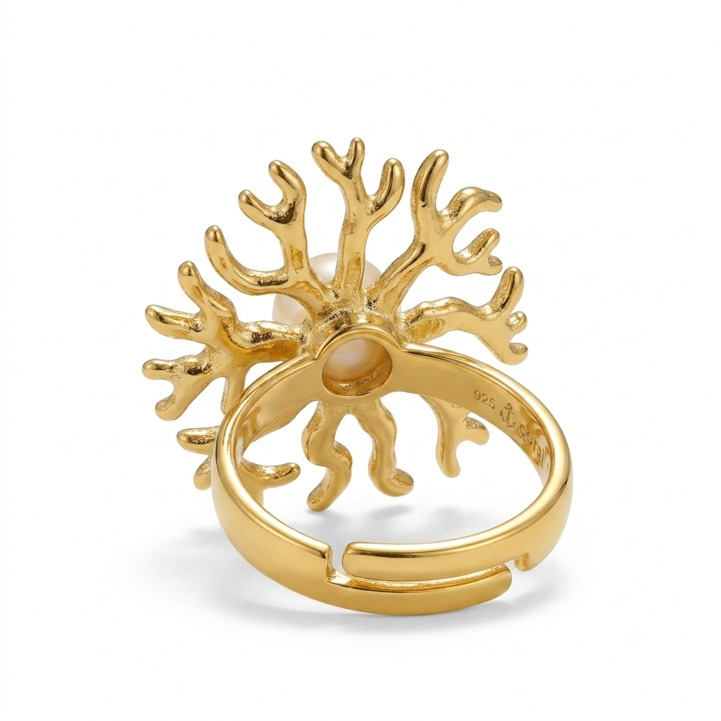 Alison Mariot Thalassia ring in 18K gold vermeil with natural pearl — alternate view